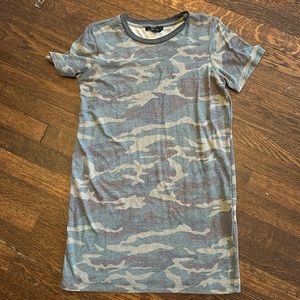 Forever 21 camo dress T-shirt